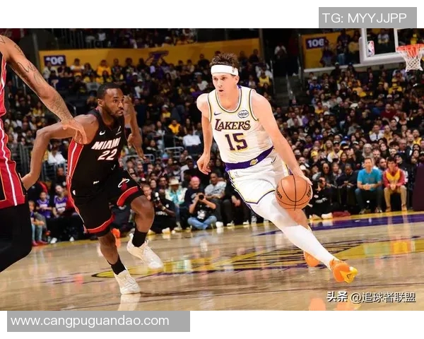 东契奇半场狂砍22分11篮板布朗尼创赛季新高老鹰七人得分上双终结湖人连胜 东契奇半场狂砍22分11篮板布朗尼创赛季新高老鹰七人得分上双终结湖人连胜